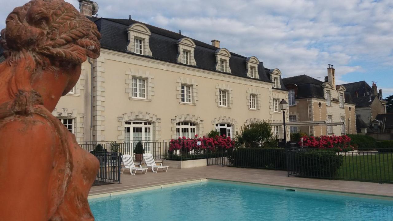 Le Relais Du Bellay Hotel 3*