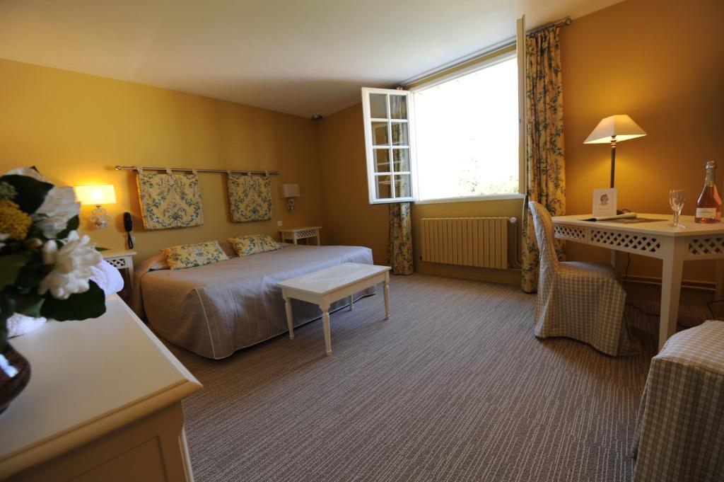 Le Relais Du Bellay 3*